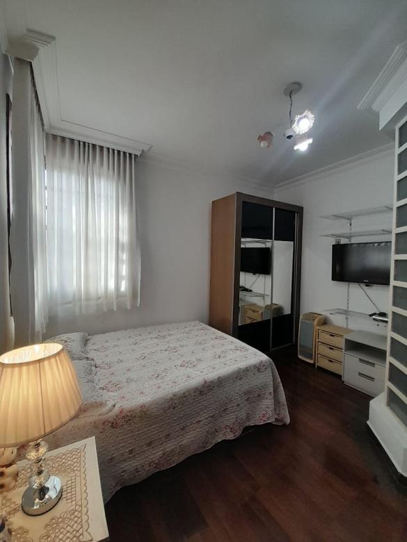 Casa, Camargos, 8 Quartos, 3 Vagas, 4 Suítes