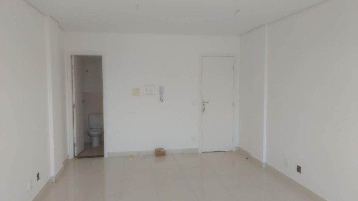 Sala, Pau Pombo, 0 Quarto, 1 Vaga