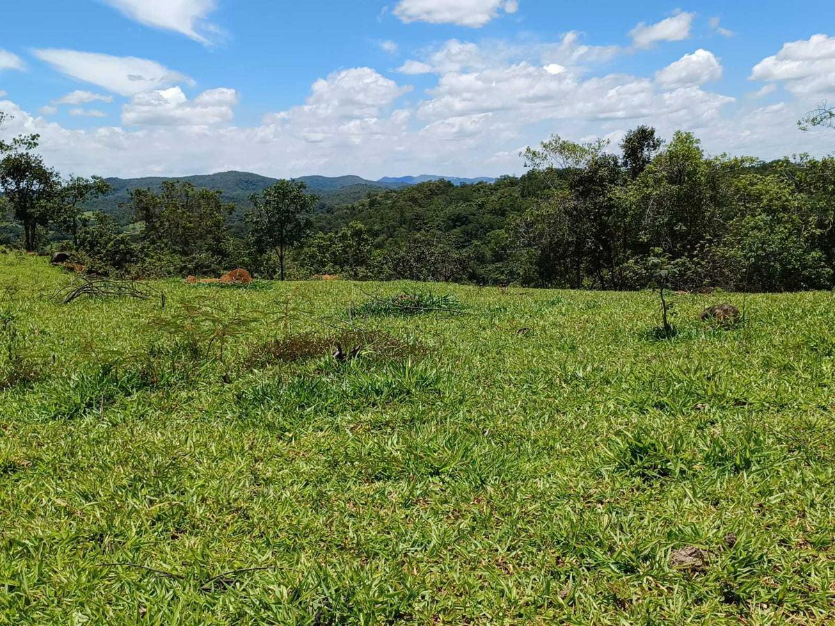 Fazenda, Urucuia, 3 Quartos, 0 Vaga, 1 Suíte