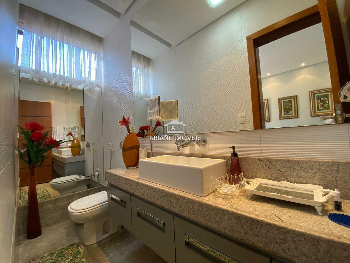 Casa, Braúnas, 4 Quartos, 5 Vagas, 2 Suítes