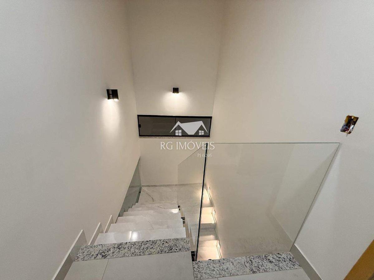 Casa, Masterville, 3 Quartos, 4 Vagas, 3 Suítes