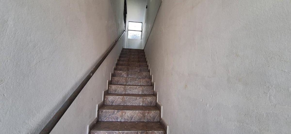 Casa, Centro, 5 Quartos, 0 Vaga, 1 Suíte