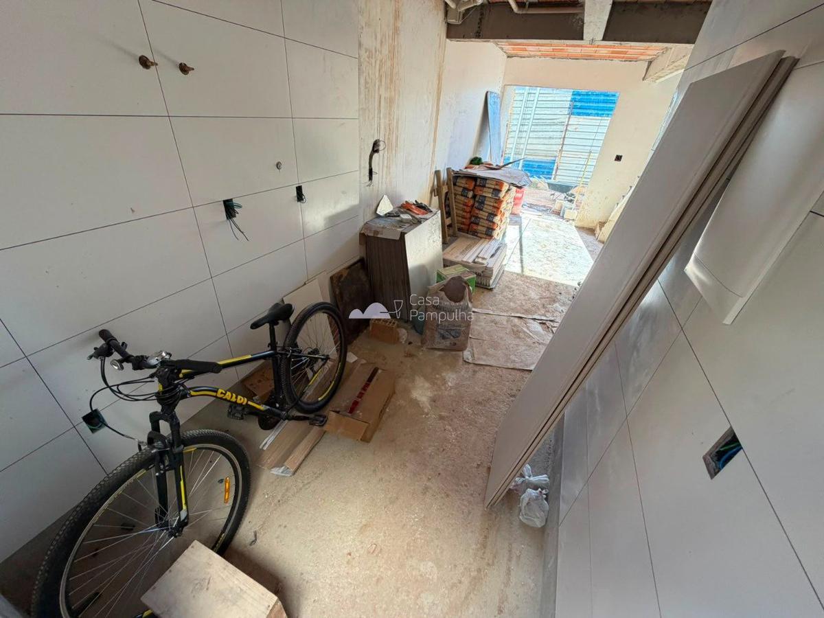 Casa, Itapoã, 2 Quartos, 1 Vaga, 2 Suítes