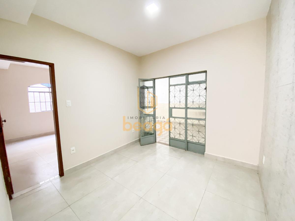 Casa, Santa Terezinha, 3 Quartos, 4 Vagas, 1 Suíte