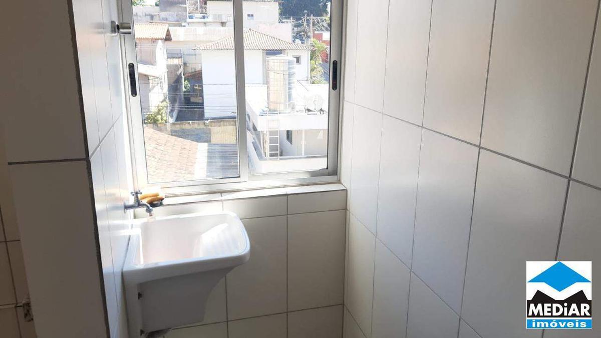 Apartamento, Floresta, 2 Quartos, 2 Vagas, 1 Suíte