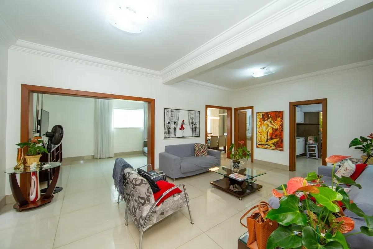 Casa, Prado, 5 Quartos, 6 Vagas, 2 Suítes