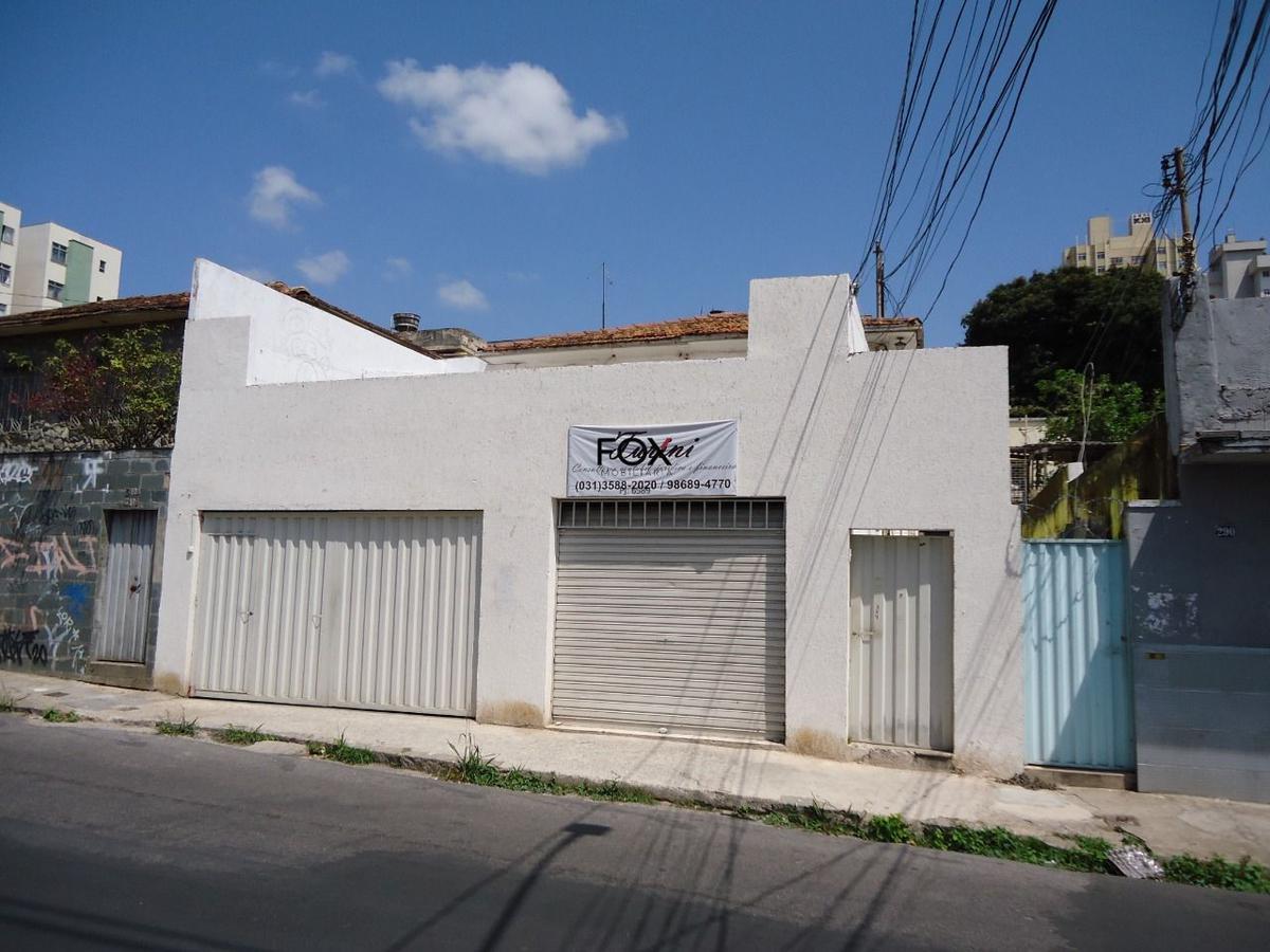 Casa, Santa Efigênia, 4 Quartos, 2 Vagas, 1 Suíte