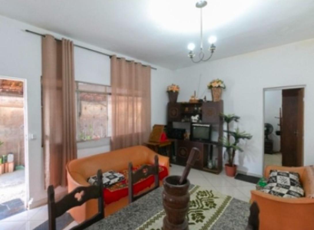 Casa, Floramar, 3 Quartos, 6 Vagas, 1 Suíte