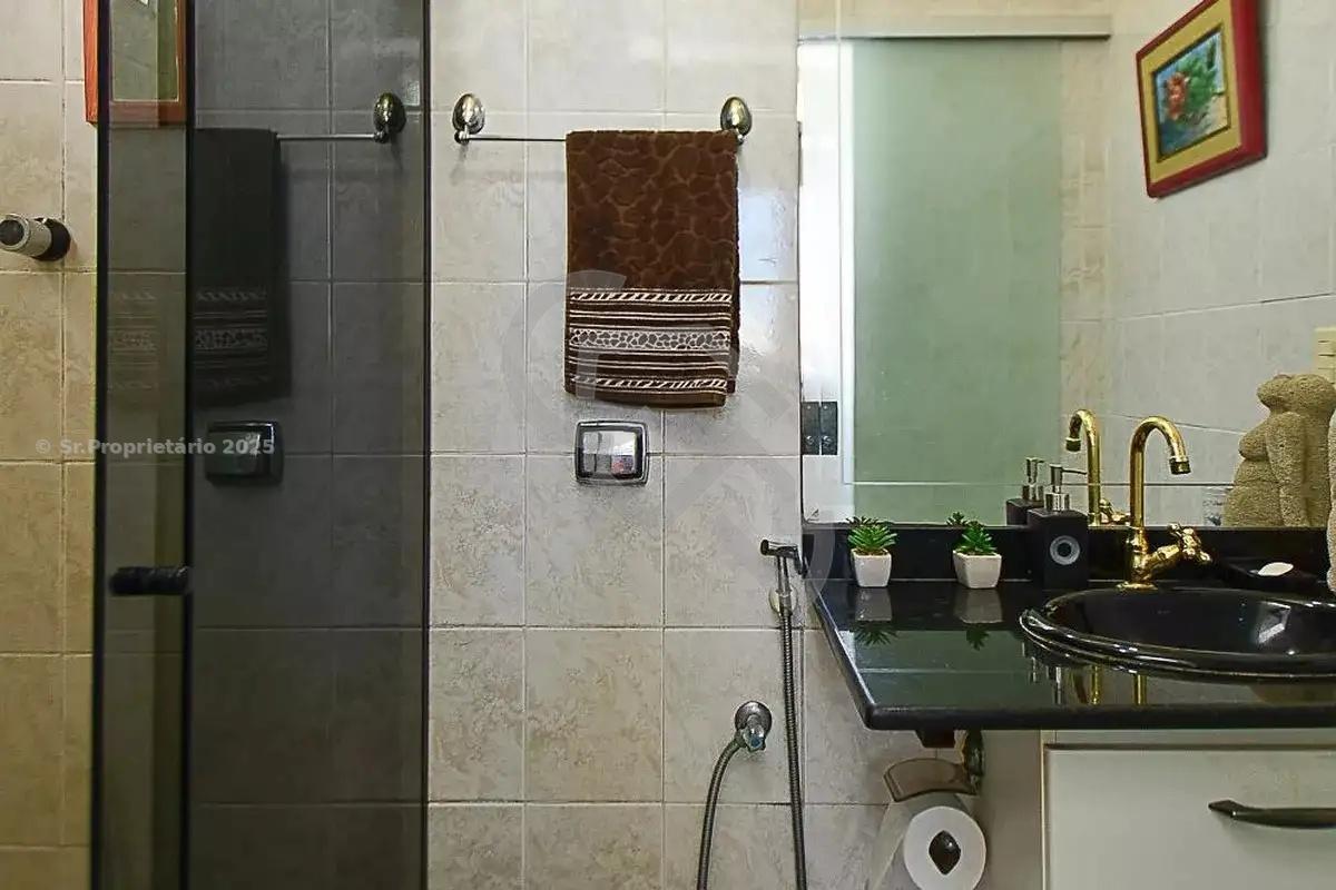 Apartamento, Sagrada Família, 2 Quartos, 1 Vaga, 1 Suíte