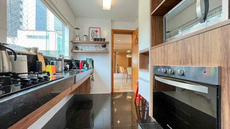 Apartamento, Savassi, 3 Quartos, 2 Vagas, 1 Suíte