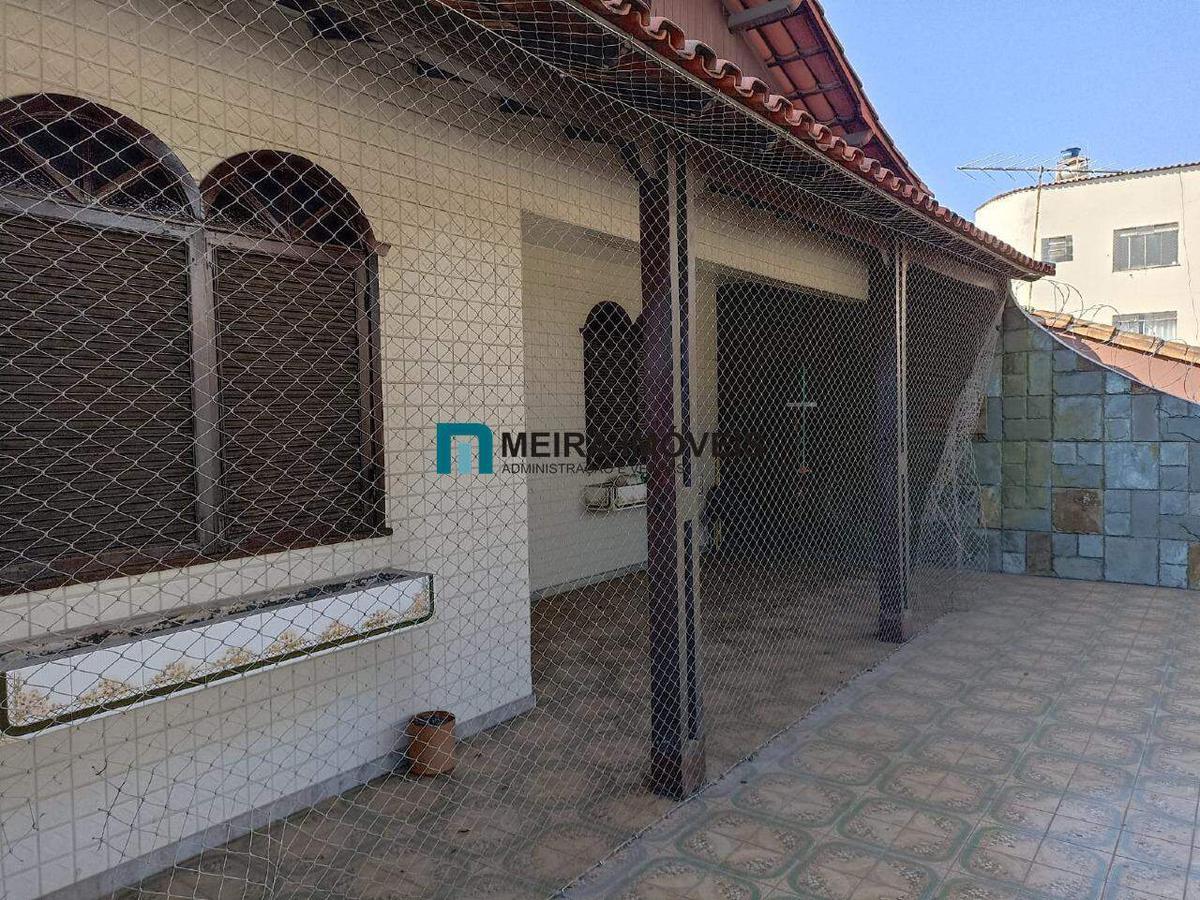 Casa, Nova Suíssa, 8 Quartos, 3 Vagas, 2 Suítes