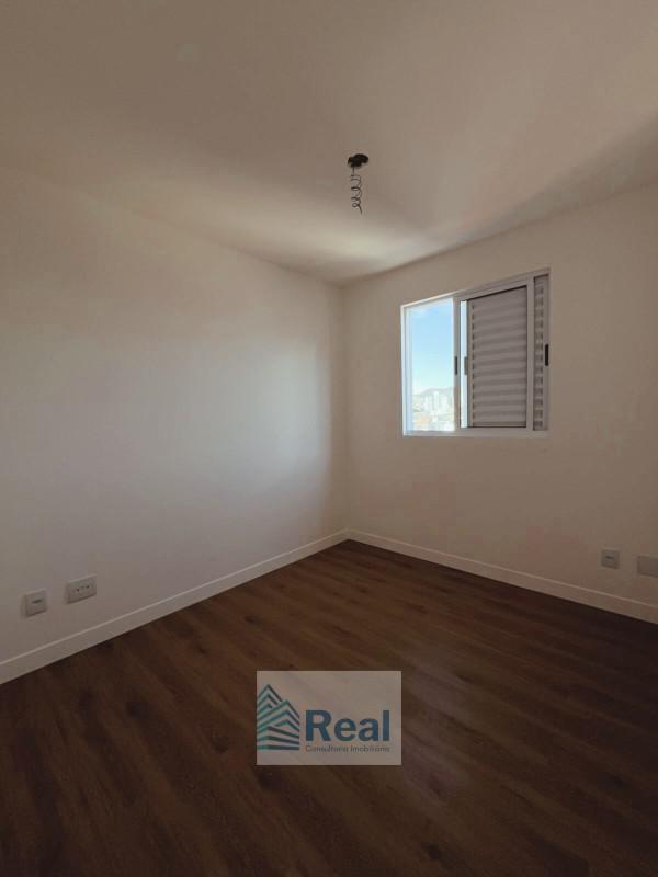 Apartamento, Sagrada Família, 3 Quartos, 2 Vagas, 1 Suíte