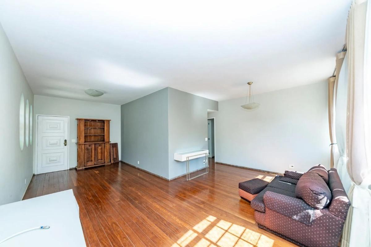 Apartamento, Coração de Jesus, 4 Quartos, 2 Vagas, 1 Suíte