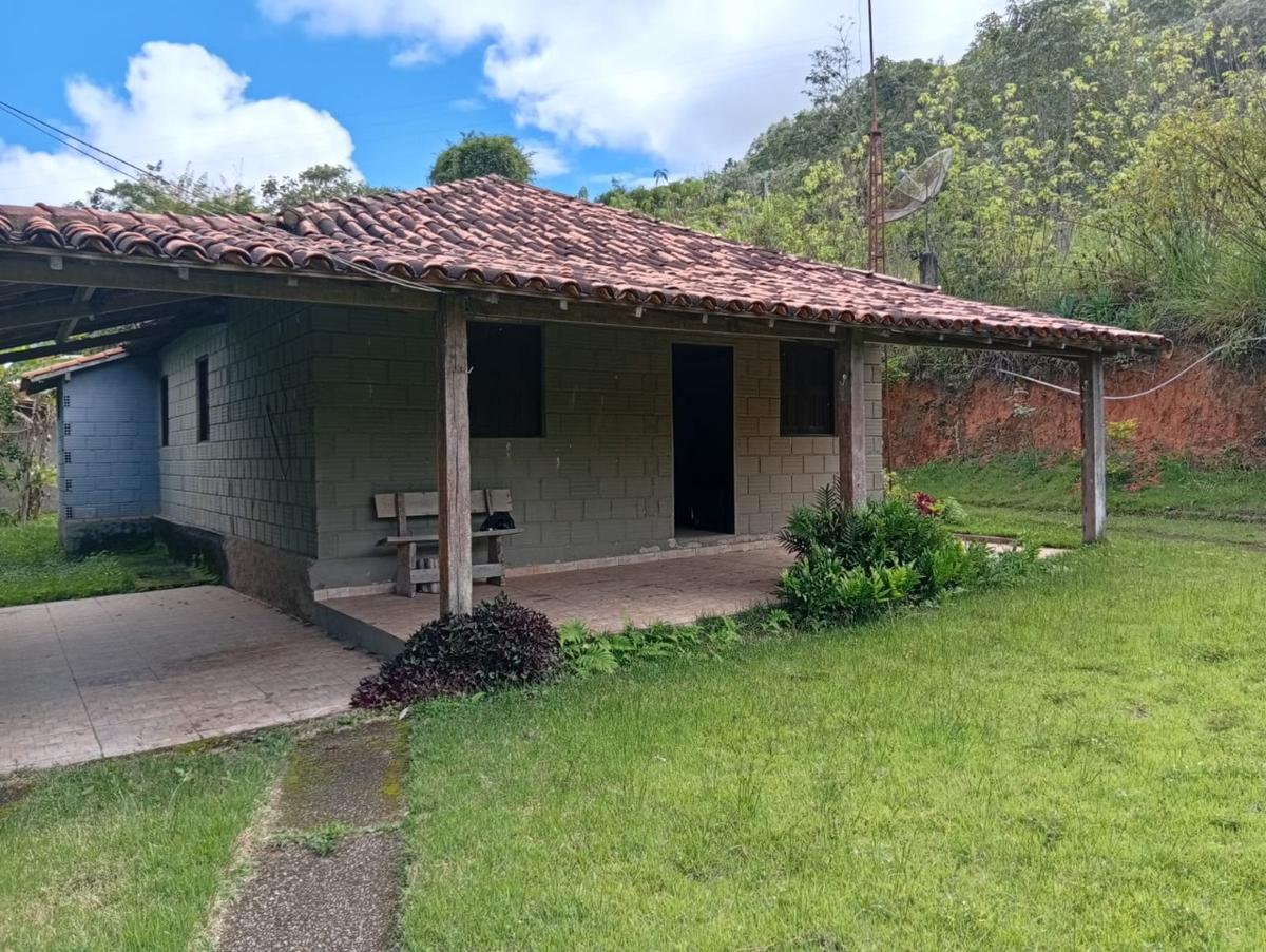 Fazenda, Centro, 3 Quartos, 10 Vagas, 1 Suíte