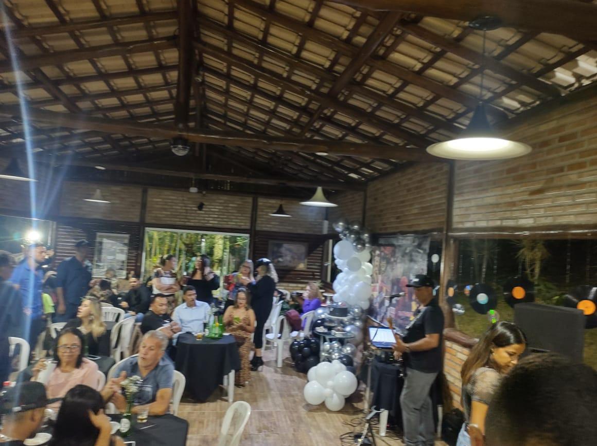 Fazenda, Bandeirinhas, 5 Quartos, 10 Vagas, 1 Suíte