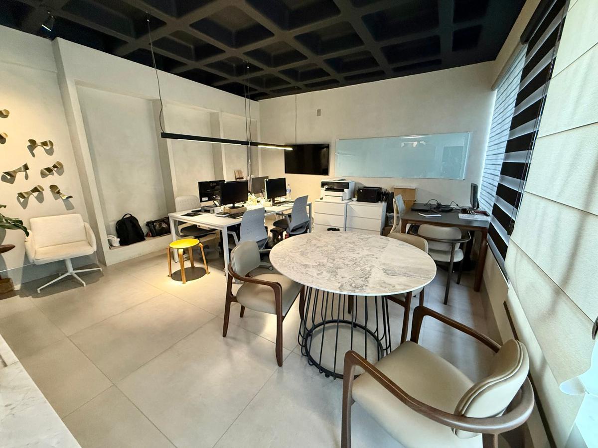 Sala, Liberdade, 0 Quarto, 1 Vaga