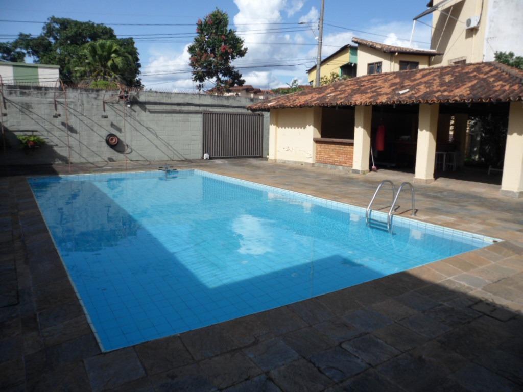 Casa, Cachoeirinha, 4 Quartos, 3 Vagas, 1 Suíte