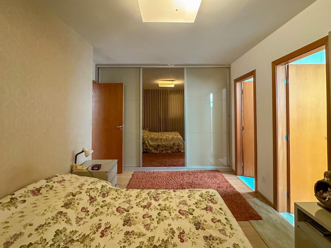 Cobertura, Sagrada Família, 4 Quartos, 4 Vagas, 1 Suíte