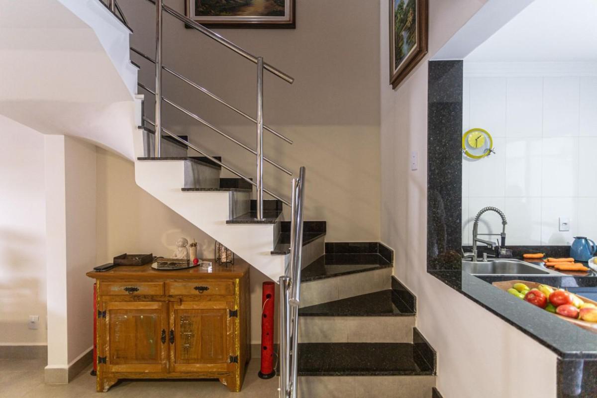 Casa, Santa Efigênia, 3 Quartos, 3 Vagas, 1 Suíte