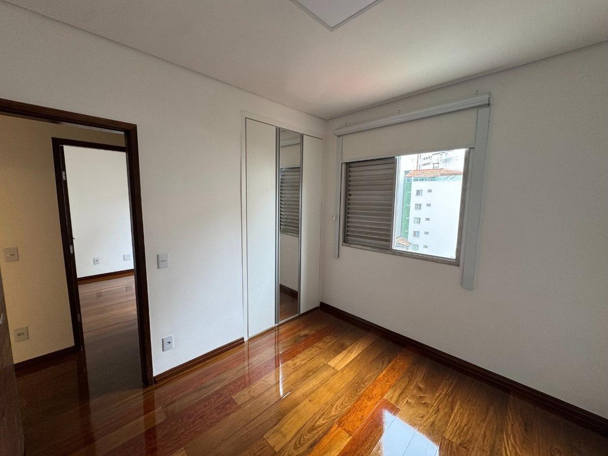 Apartamento, Sagrada Família, 3 Quartos, 1 Vaga, 1 Suíte