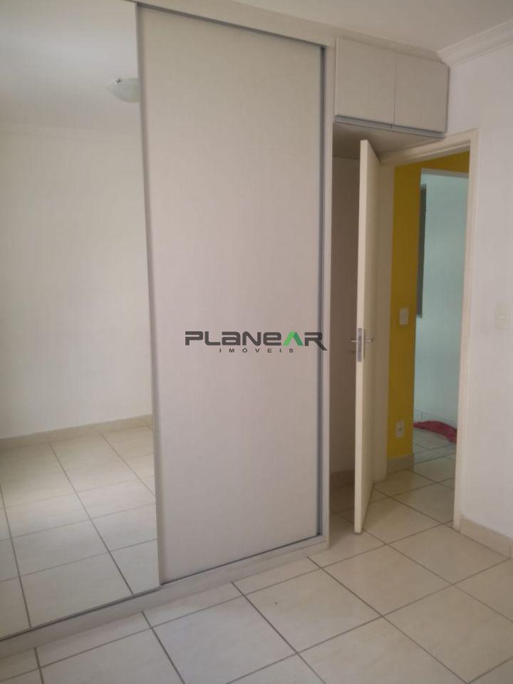 Apartamento, Santa Mônica, 2 Quartos, 1 Vaga