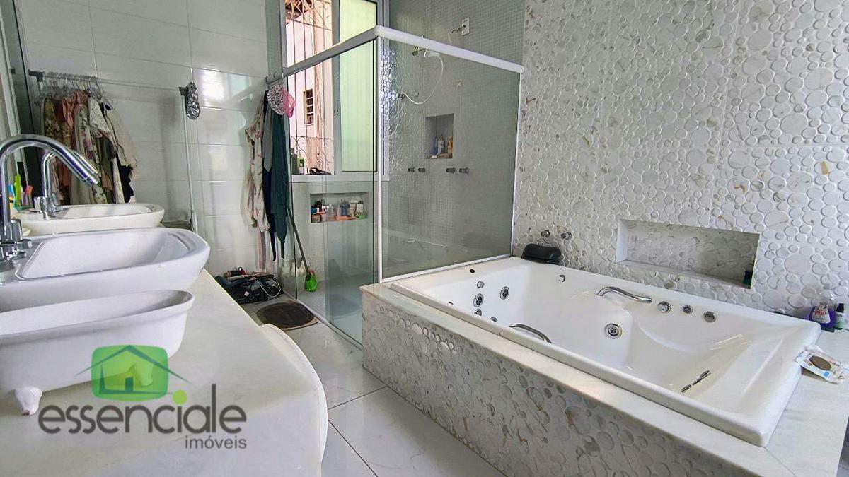 Casa, Novo Eldorado, 4 Quartos, 2 Vagas, 2 Suítes