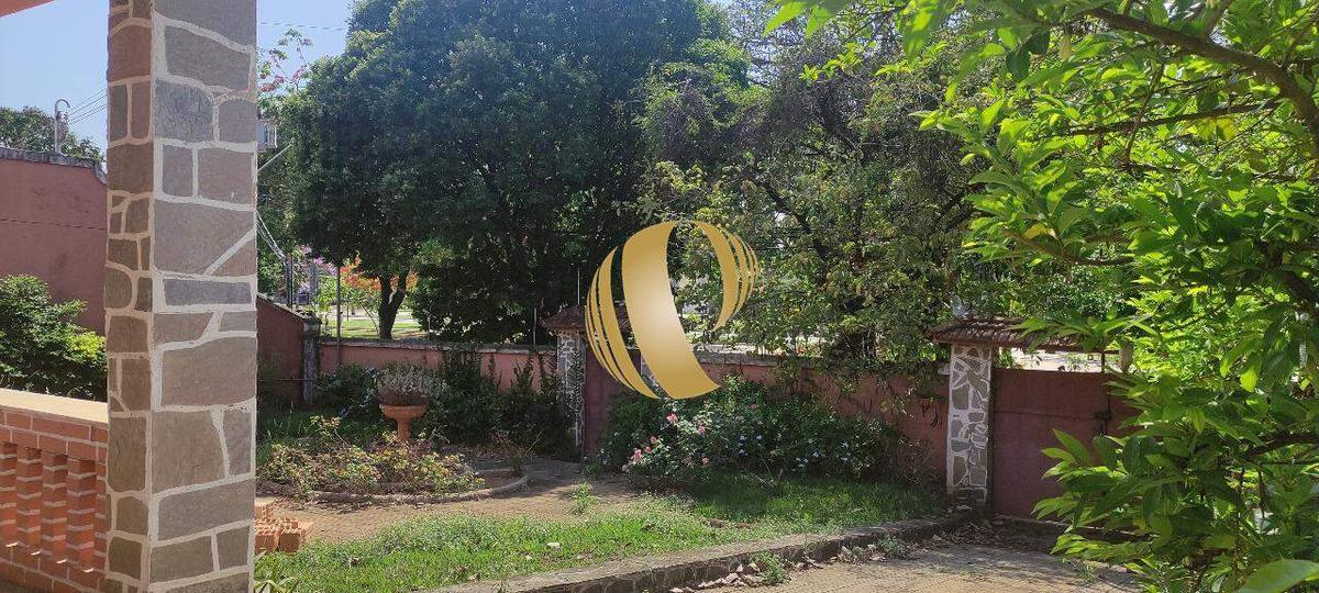 Casa, Centro, 4 Quartos, 2 Vagas, 1 Suíte