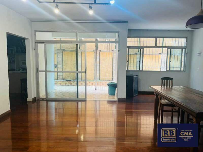 Apartamento, Funcionários, 4 Quartos, 2 Vagas, 1 Suíte