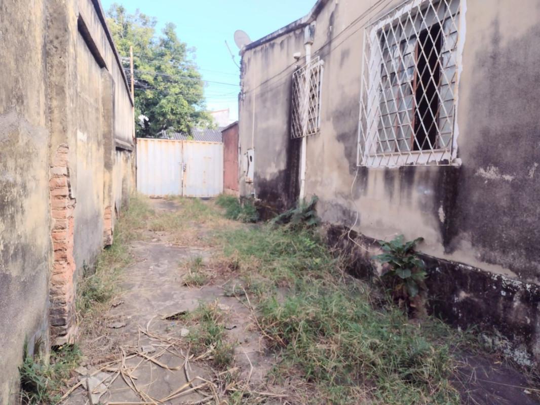 Lote, Padre Eustáquio, 0 Quarto, 0 Vaga