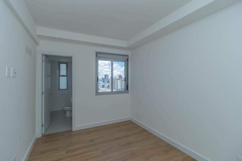 Apartamento, Sagrada Família, 3 Quartos, 2 Vagas, 1 Suíte