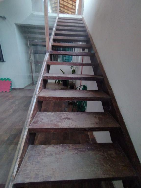 Casa, Jardim Vitória, 2 Quartos, 0 Vaga