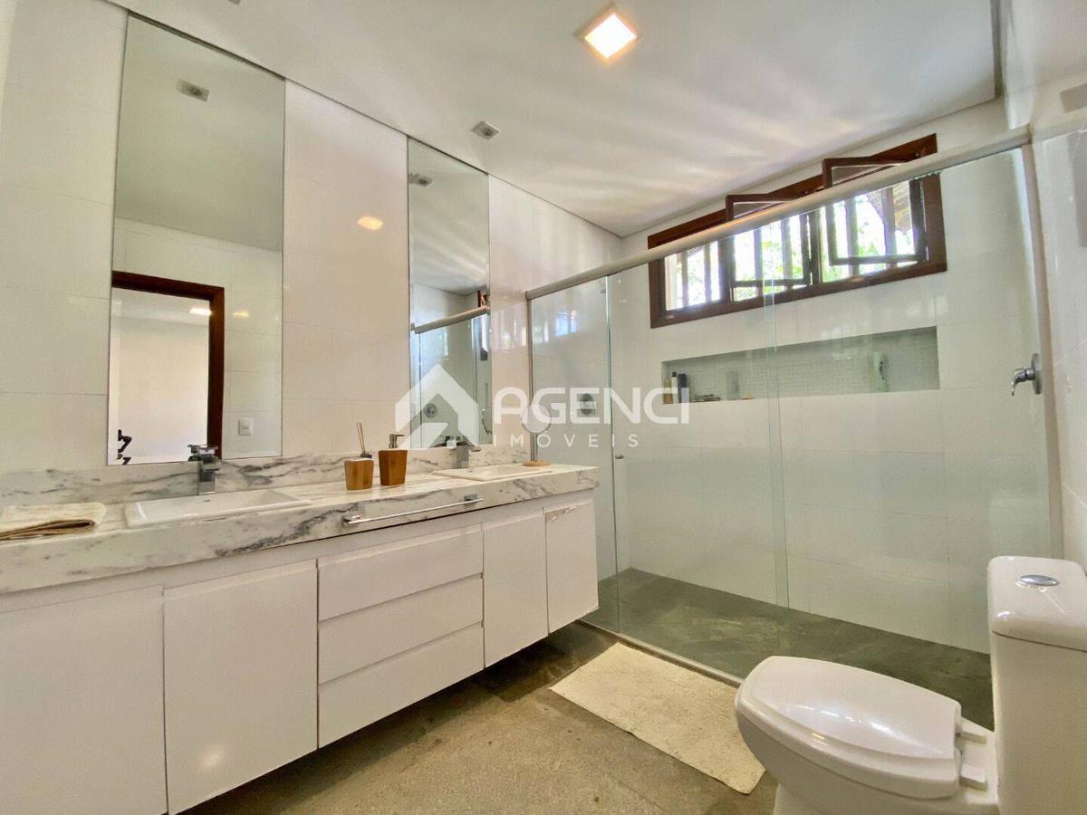 Casa, Bandeirantes (pampulha), 5 Quartos, 0 Vaga, 5 Suítes