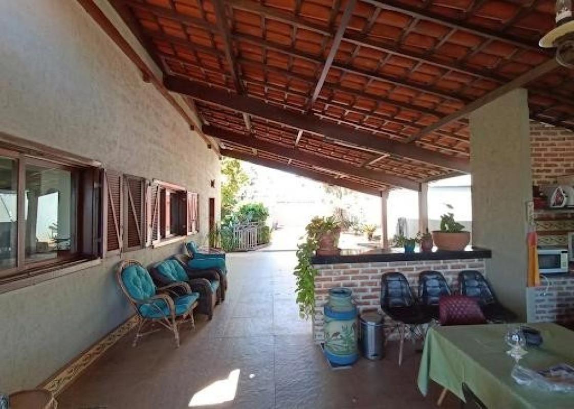 Casa, Garças, 3 Quartos, 6 Vagas, 1 Suíte