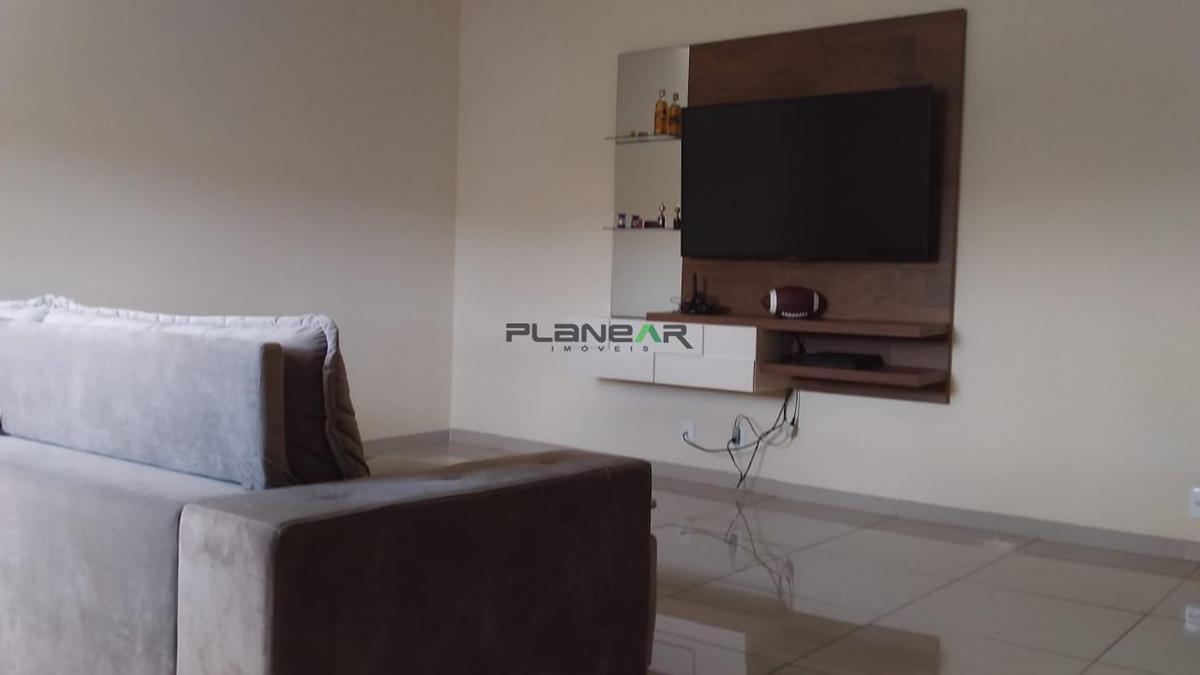 Casa, Laranjeiras, 4 Quartos, 3 Vagas, 2 Suítes