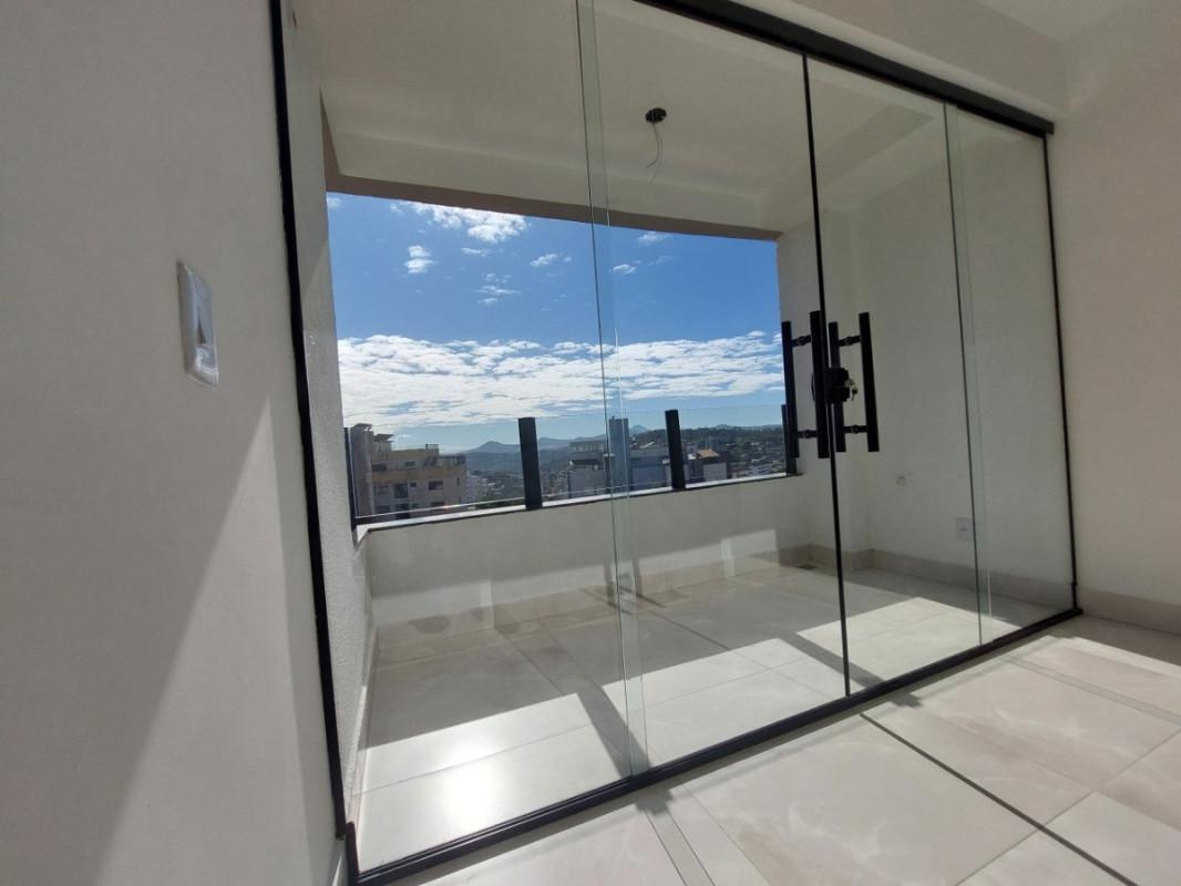 Cobertura, Ana Lúcia, 4 Quartos, 2 Vagas, 1 Suíte