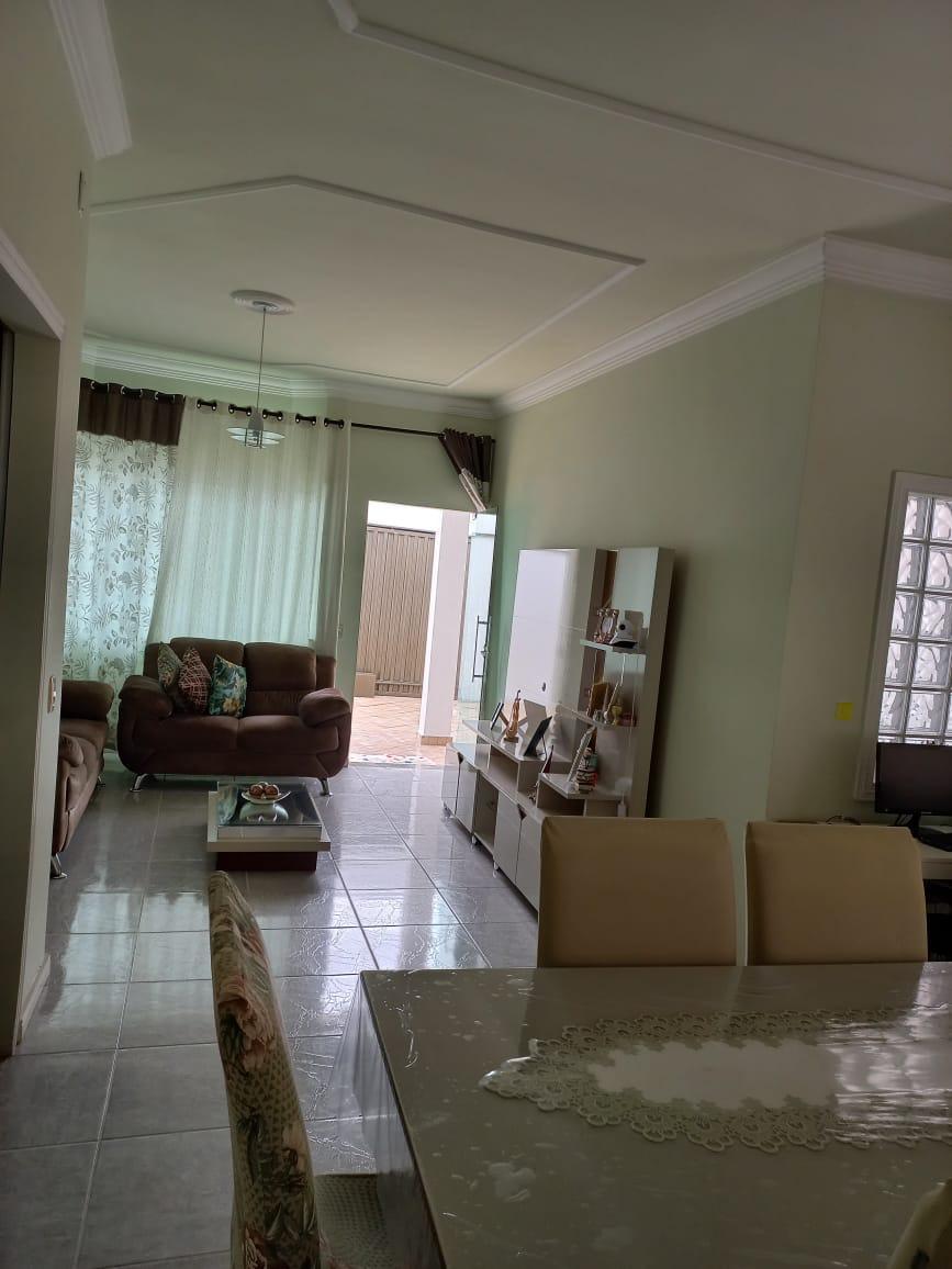 Casa, Jardim Brasília, 3 Quartos, 2 Vagas, 1 Suíte