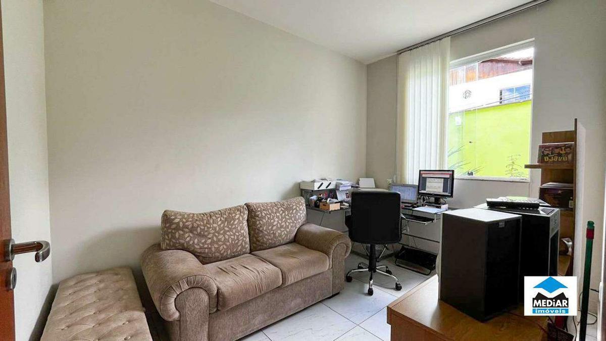 Casa, Santa Efigênia, 3 Quartos, 2 Vagas, 2 Suítes