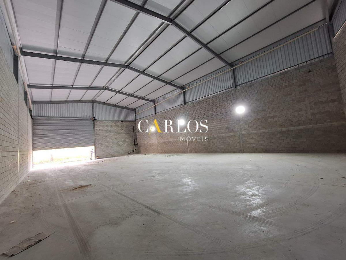 Galpão, Três Barras