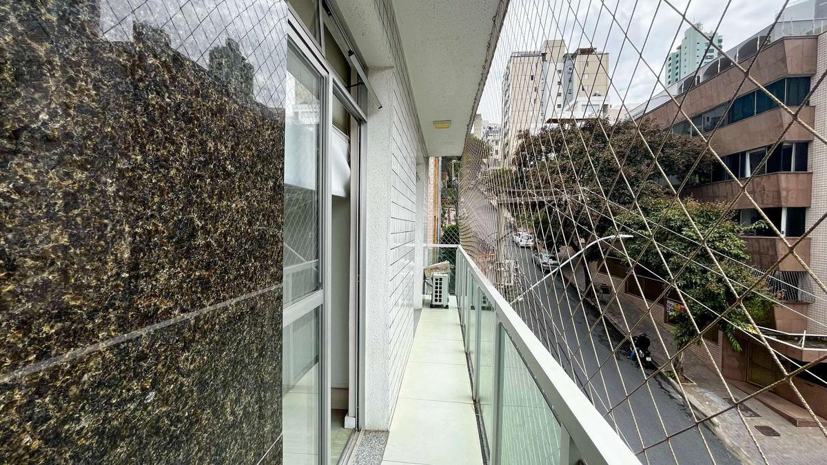 Cobertura, Luxemburgo, 3 Quartos, 1 Vaga, 1 Suíte