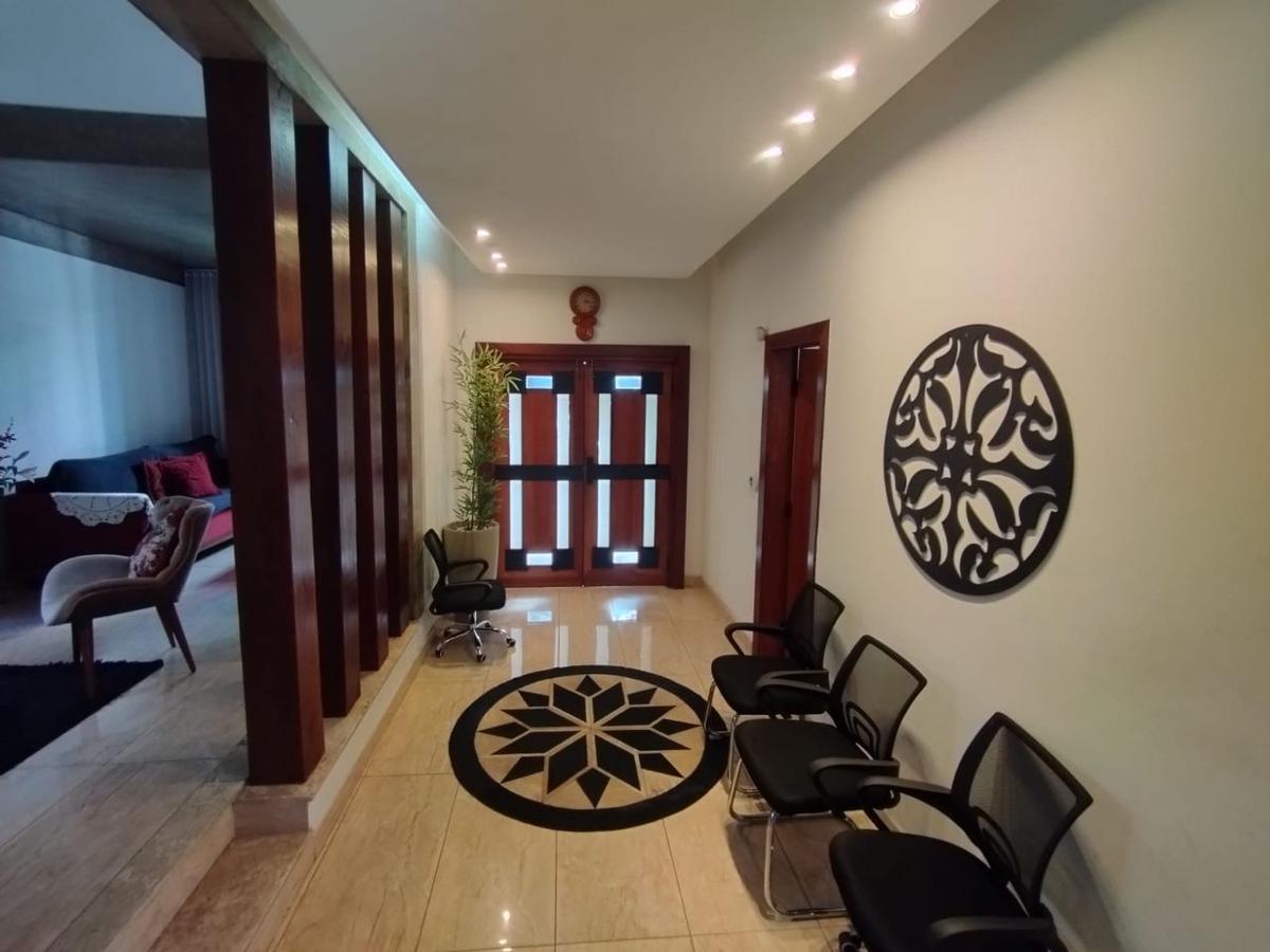 Casa, Dona Clara, 5 Quartos, 2 Vagas, 3 Suítes