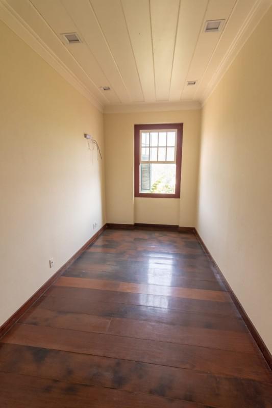 Andar, Centro, 0 Quarto, 0 Vaga