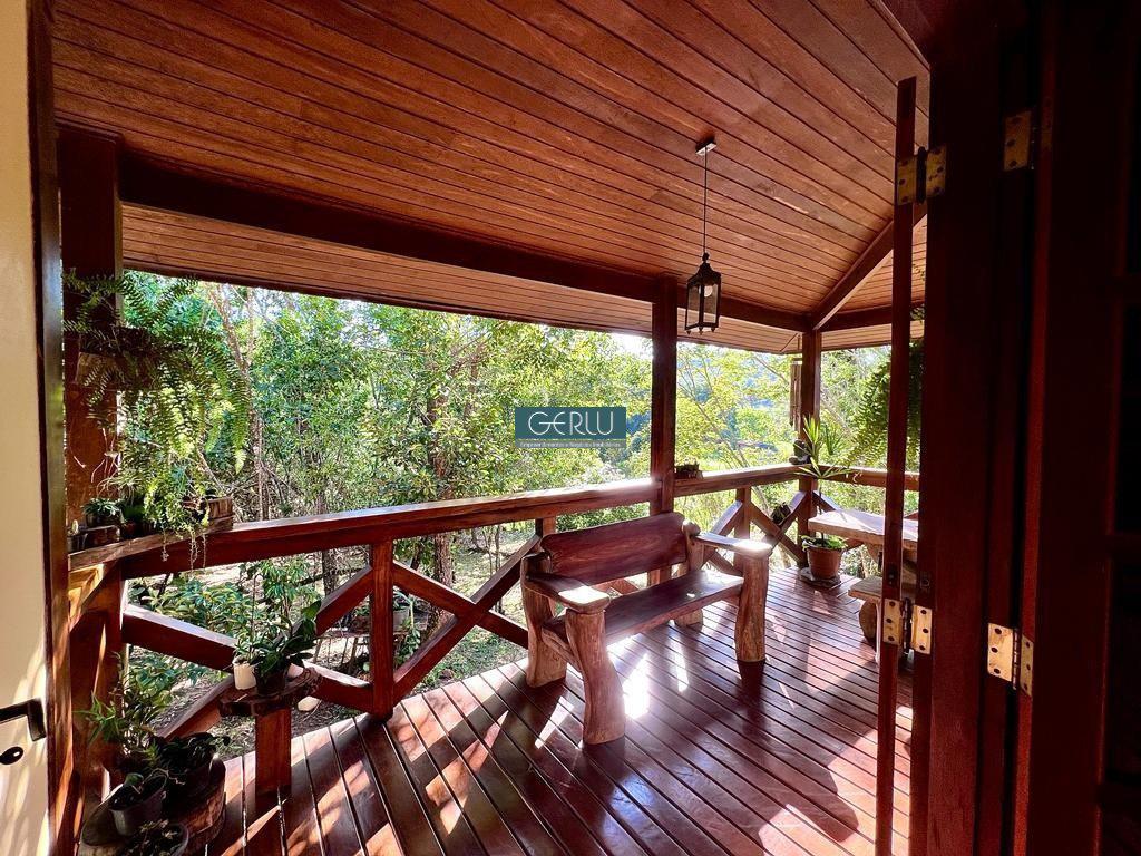 Casa em Condomínio, Gentileza, 4 Quartos, 2 Vagas, 1 Suíte