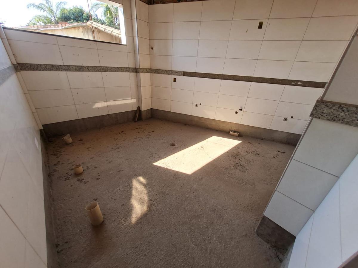 Andar, Tropical, 0 Quarto, 0 Vaga