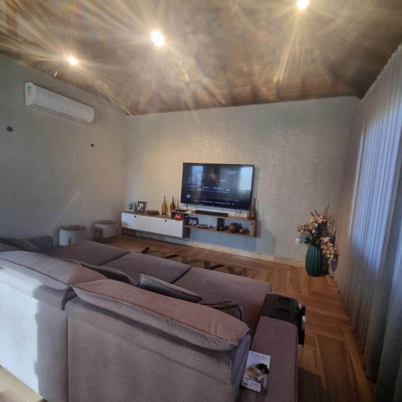 Casa, Tirol, 4 Quartos, 2 Vagas, 1 Suíte