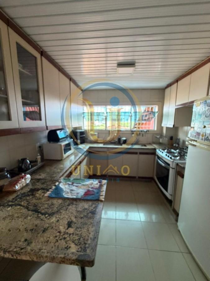 Casa, Santa Lúcia, 6 Quartos, 5 Vagas, 1 Suíte