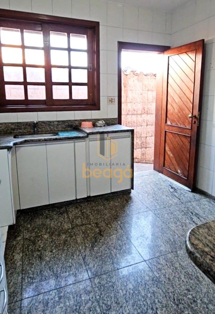 Casa, Serrano, 5 Quartos, 3 Vagas, 1 Suíte