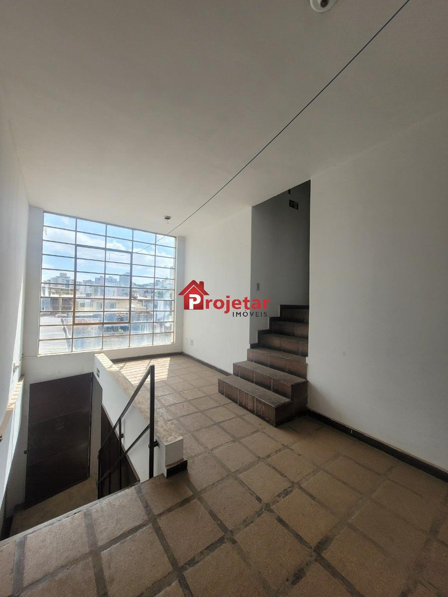 Galpão, Nova Floresta, 0 Quarto, 20 Vagas