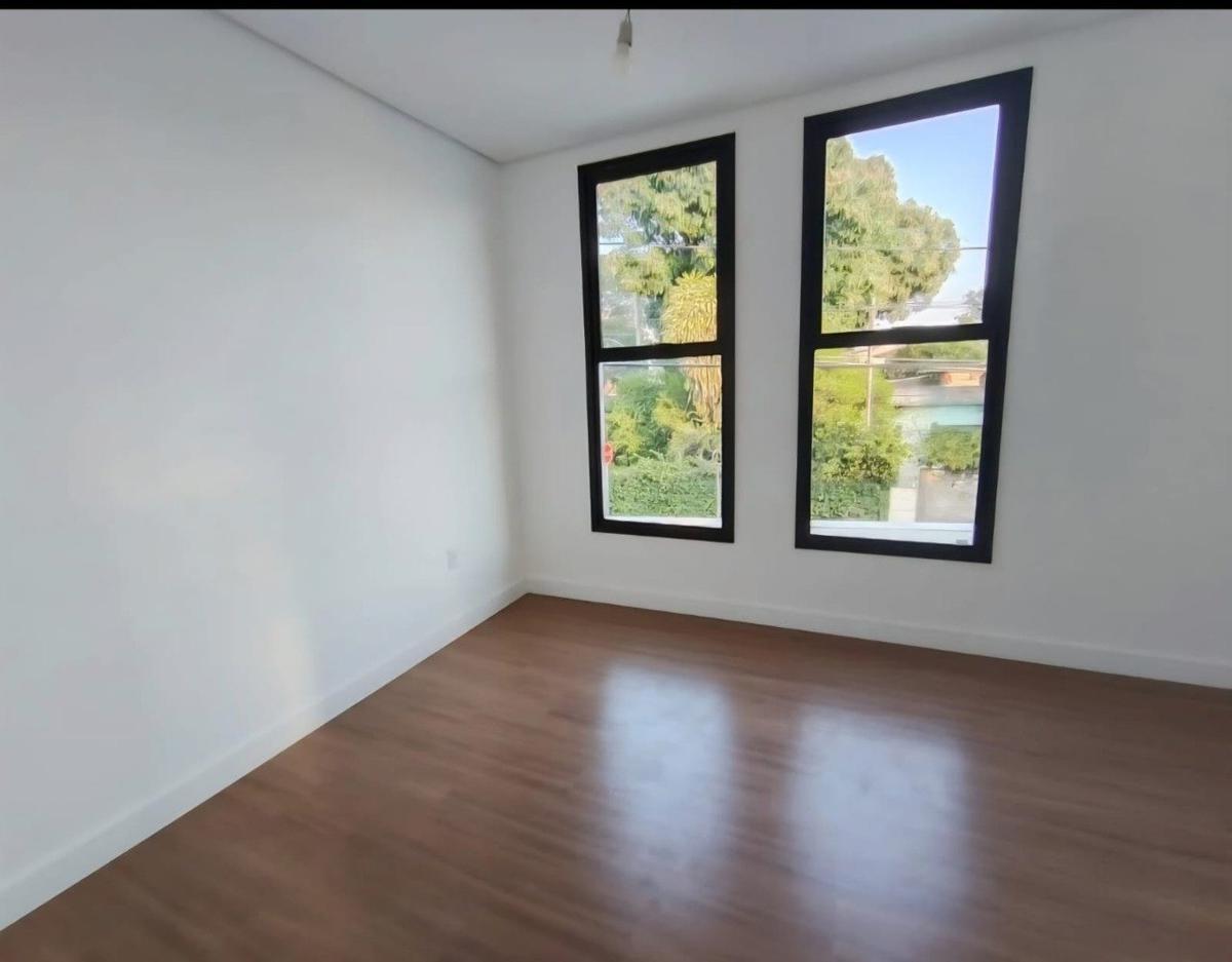 Casa, Planalto, 3 Quartos, 3 Vagas, 1 Suíte