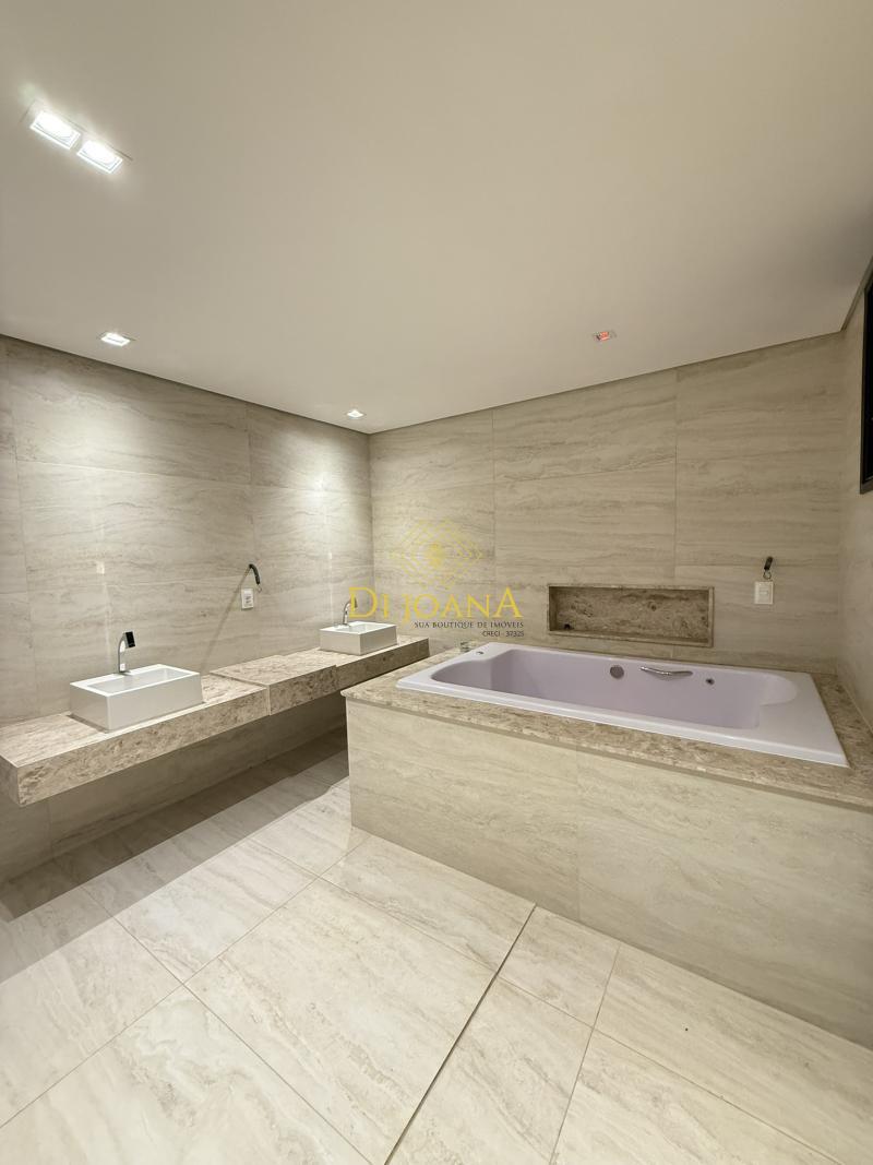 Apartamento, Centro, 4 Quartos, 3 Vagas, 4 Suítes