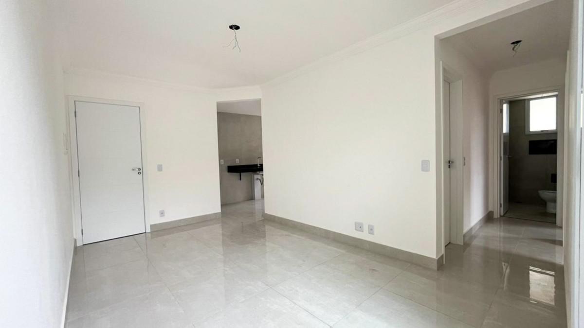 Apartamento, Casa Branca, 3 Quartos, 2 Vagas, 1 Suíte